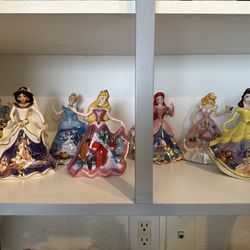 🌟Collectibles Porcelain Disney Dolls 🌟