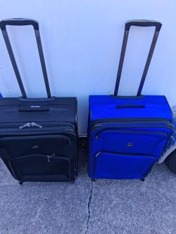 Delsey Helium Softside Spinner Suitcase 26" Expandable Blue Or Black Choice