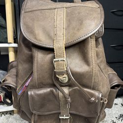 Vintage MARLBORO Adventure Team Leather Backpack Promo Drawstring Buckles Brown