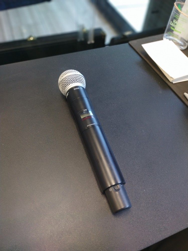 Pre Owned Shure AD2/SM58 Handless Wireless Microphone