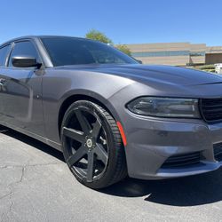 2020 Dodge Charger SXT SXT 4dr Sedan Price $14,475 Mileage 118,960