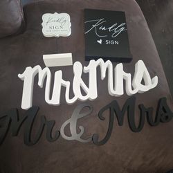 Wedding Signs, Card Box, Toss Bouquet And Cake Topper 