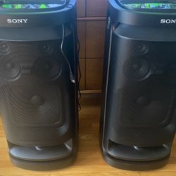 Sony XV900 Bluetooth Speakers