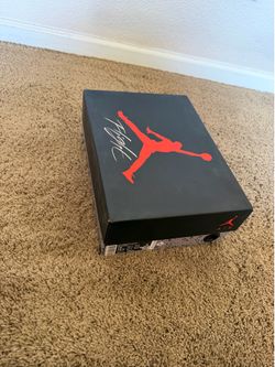 Air Jordan 4 Retro