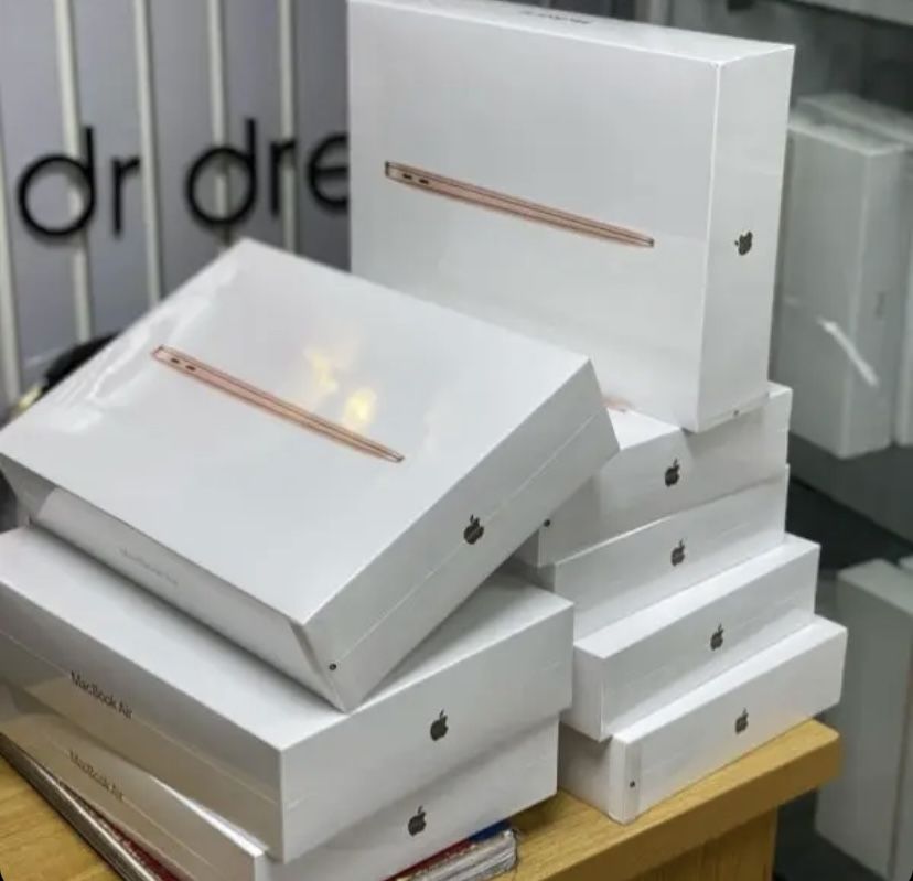MacBook Air FOR PICK UP OR FREE SHIPPING