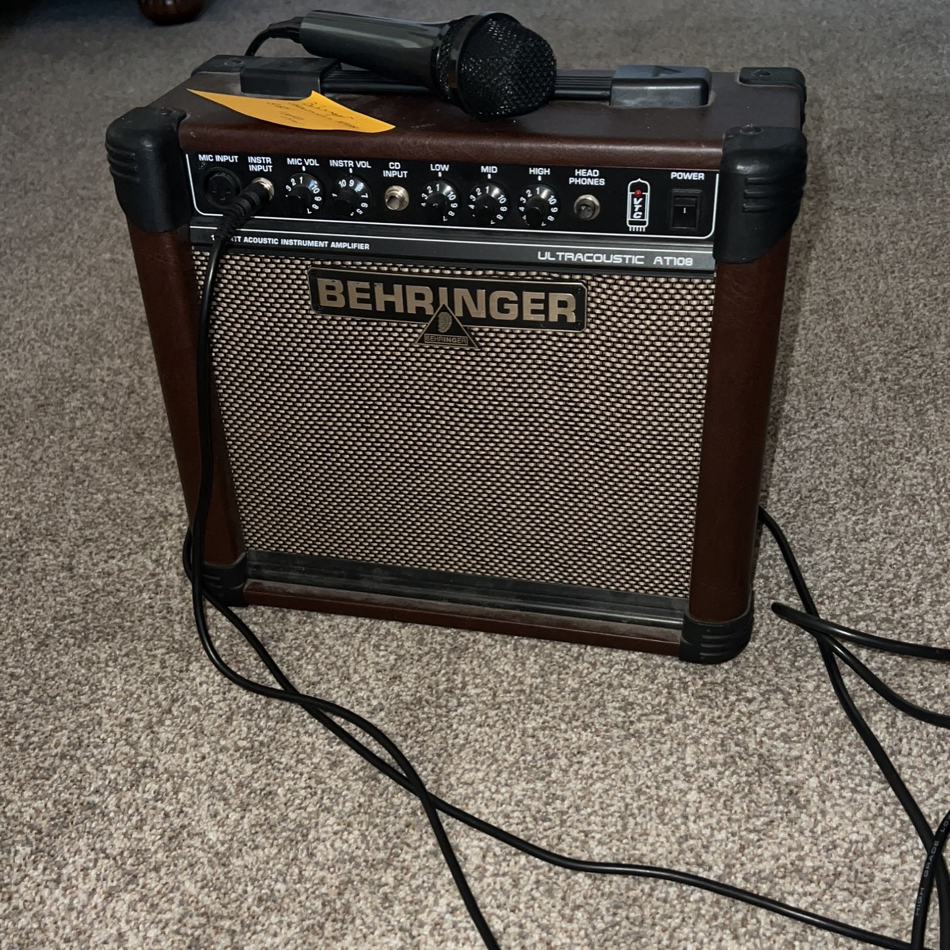 Behringer Ultracoustic AT108