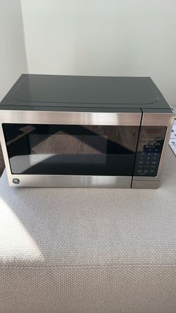 GE Stainless Steel Countertop Microwave, open box