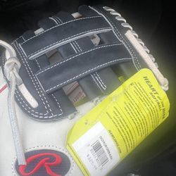 Girl Fastpitch Glove 