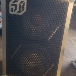 SOUNDBOKS GEN 1 BLUETOOTH PARTY SPEAKER MADE IN DENMARK (PLEASE SEE PICS FOR ALL DETAILS )