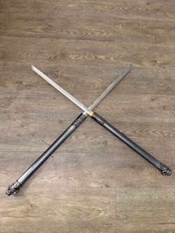 Twin katanas