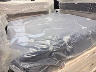 King mattress Stearns and Foster Reserve pillowtop
