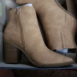Womens Boots