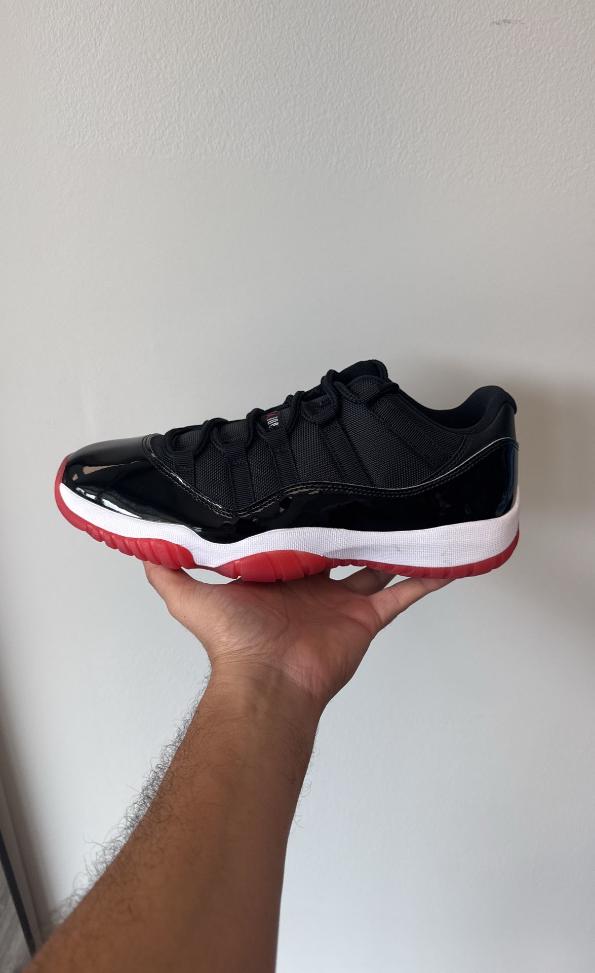 Air Jordan Retro 11 Low Bred