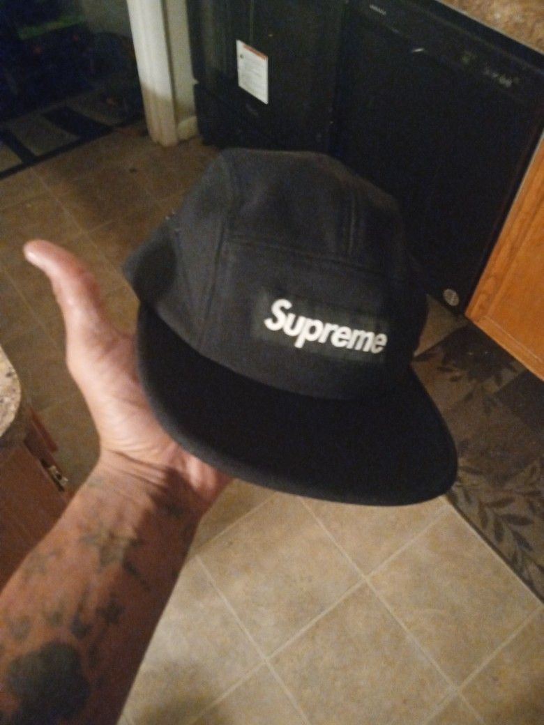 Supreme Hat