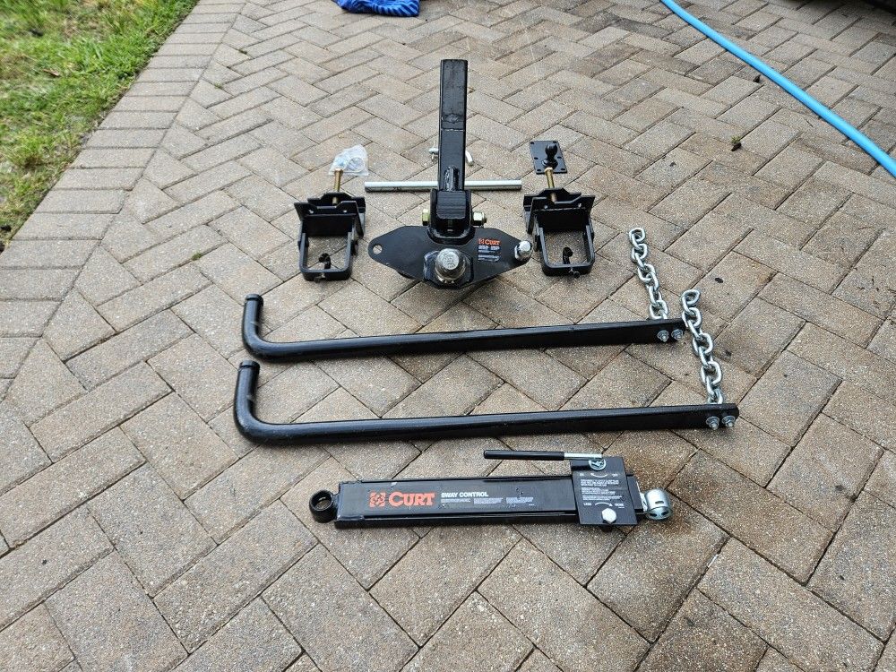 Curt 10K Weight Distribution Hitch for Sale in Cape Coral, FL OfferUp
