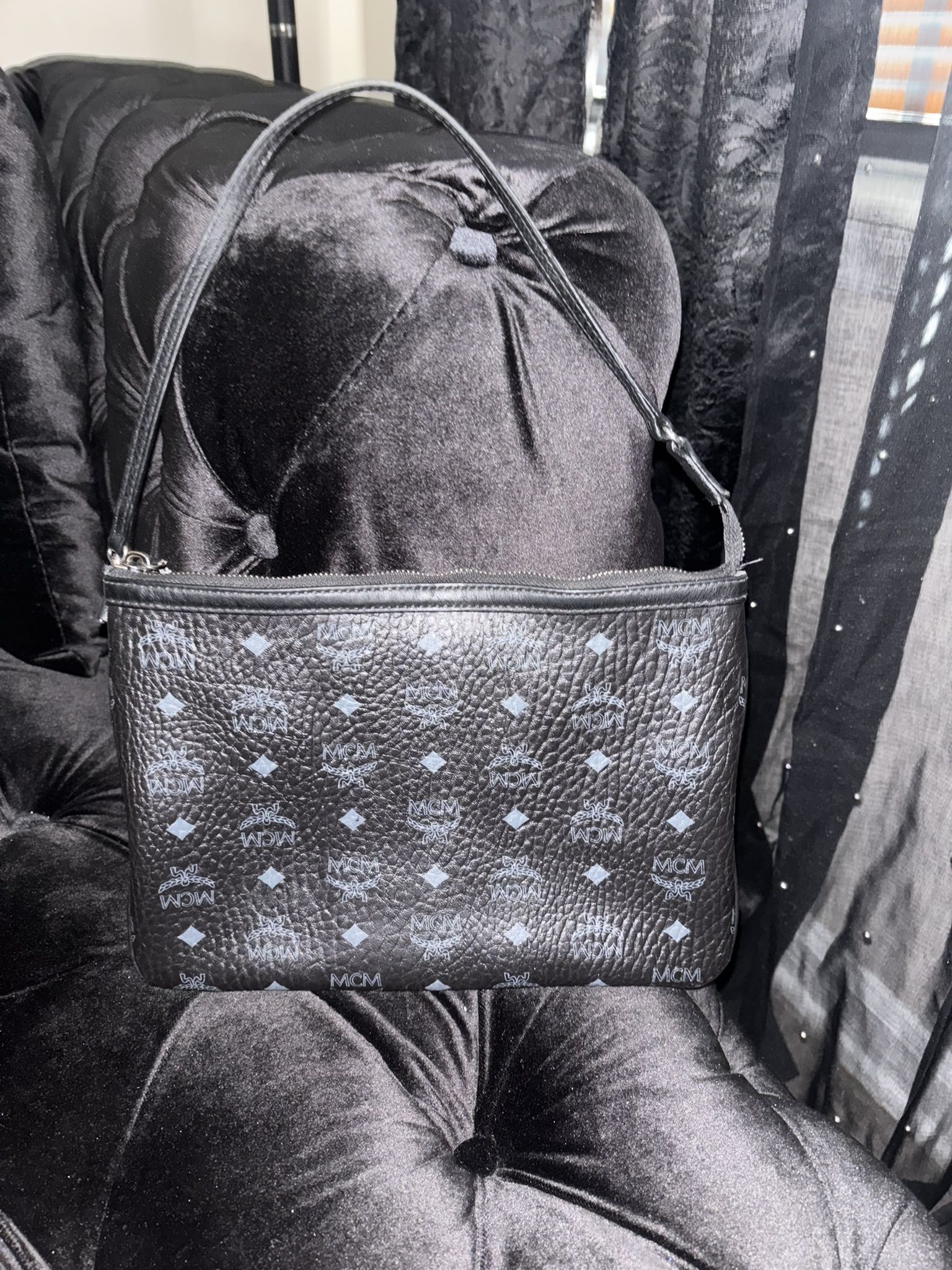 Authentic MCM Black Visetos Liz Shopper Tote Removable Pouch