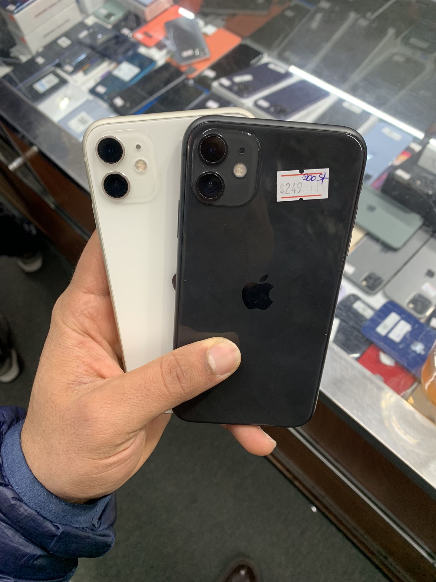 IPHONE 11 FOR BOOST GREAT CONDITION