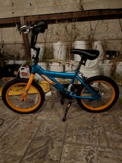 Kids hotwheels bike