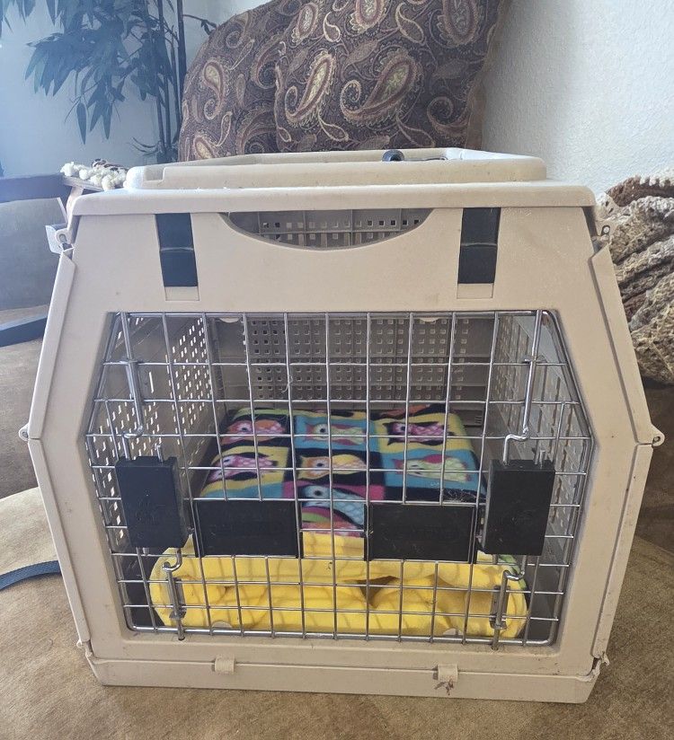 Nylabone Collapsible Folding Medium Crate Pet Carrier