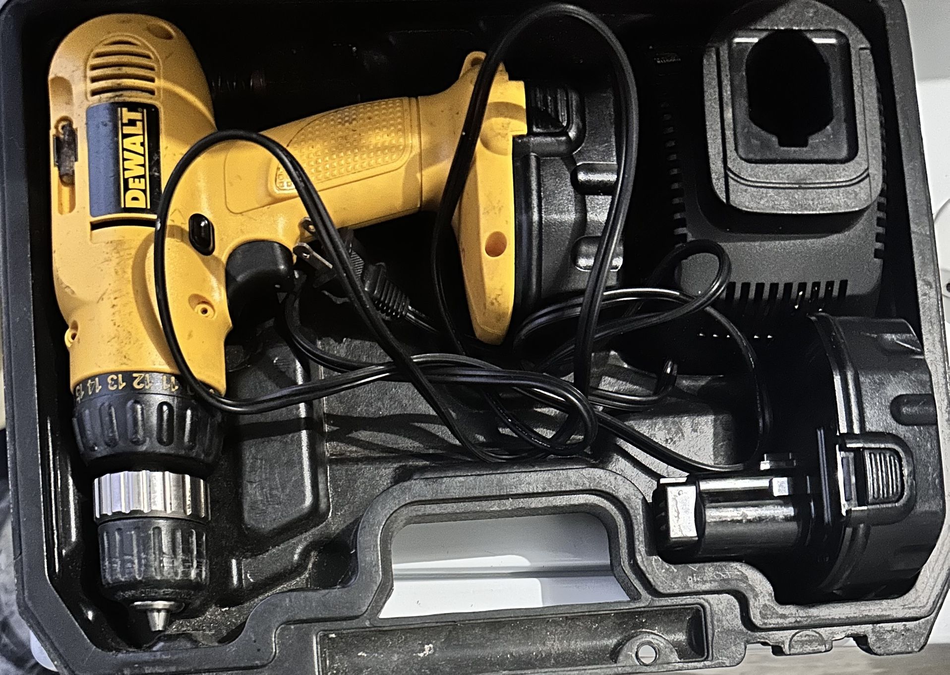 Dewalt DW954 14.4v Cordless Adjustable Clutch Drill Driver Bundle with two batteries and charger