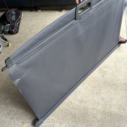 1(contact info removed) Jeep Grand Cherokee Retractable Cargo Cover