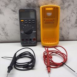 Fluke 87V Industrial Digital Display Multimeter 10 Amp 1000 -Volt No Box Used
