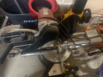 Sliding Compound Miter Saw