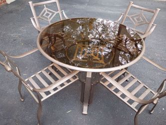 Cast aluminum patio set