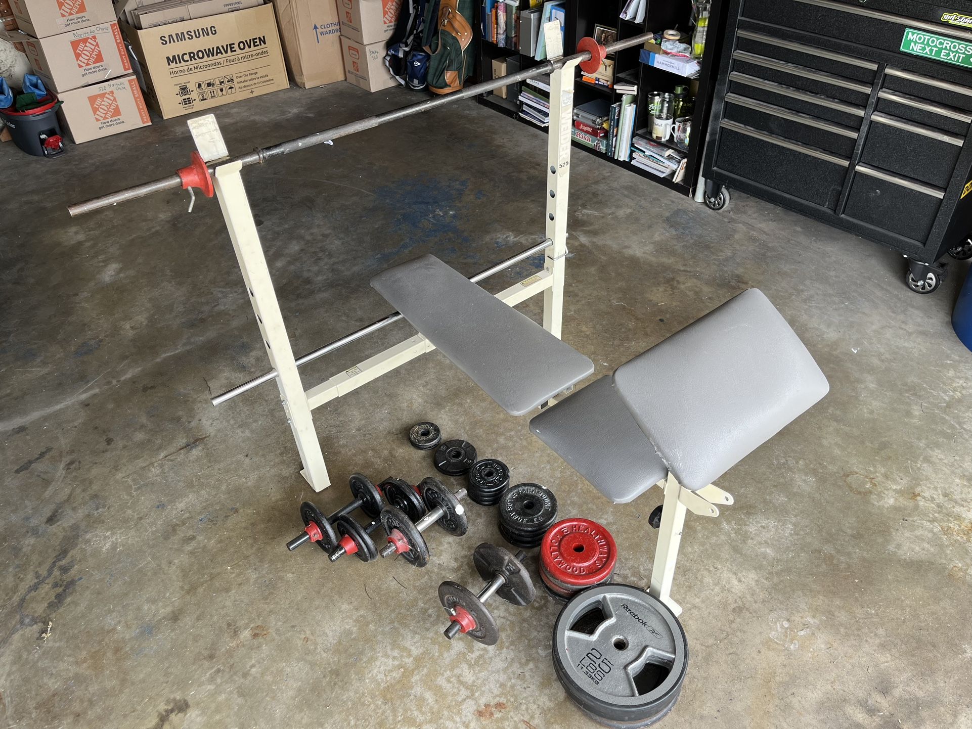 Weider 525 Weight Bench And Weights