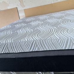 King Size Mattress (Colchon King Size)