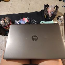 HP Zbook G3 !7 