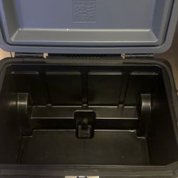 Igloo Ice Chest With Built In Bottle Opener For Sale $75 Obo