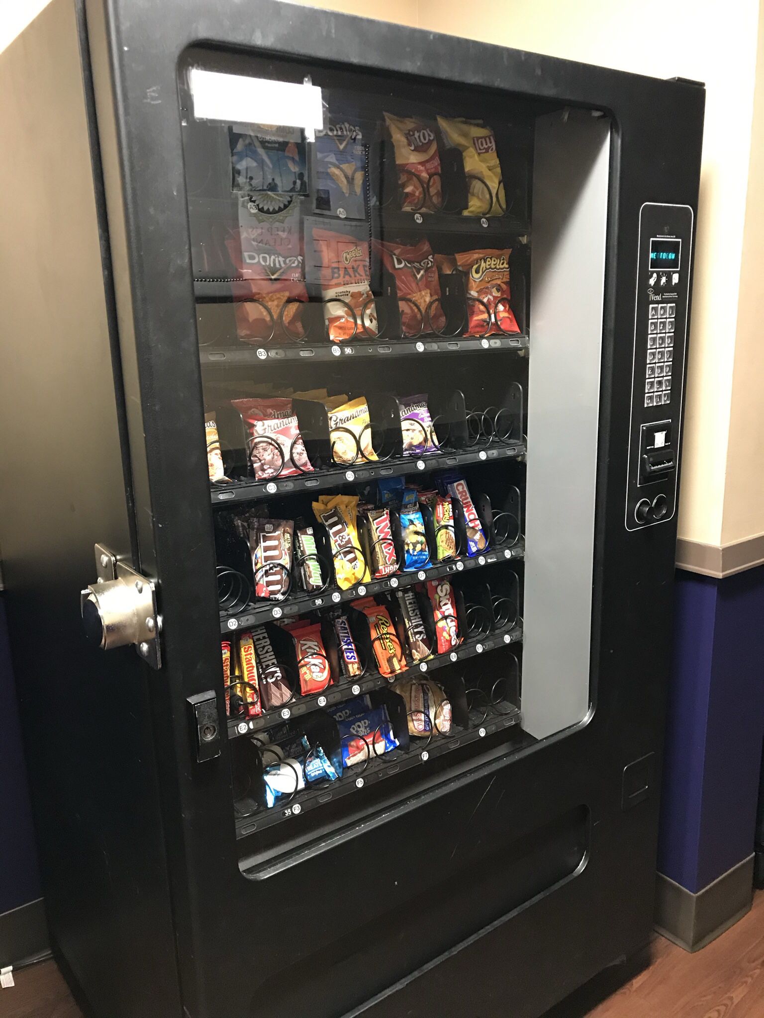 3 Vending Machine With Location 