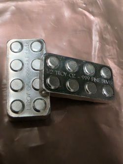 1 oz + 1/2 oz Silver Lego