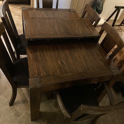 Dining Room Table With Chairs 