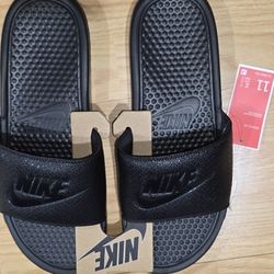 New Nike Slides Size 11