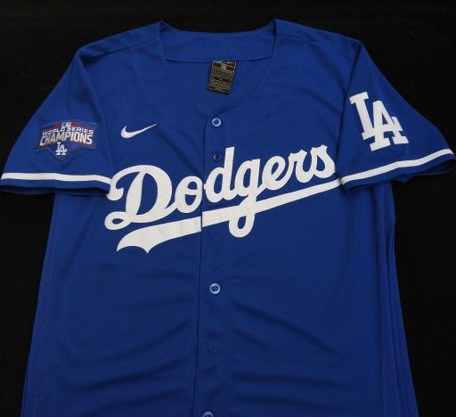 Dodgers Rainbow LGBT XL shirt for Sale in Covina, CA - OfferUp