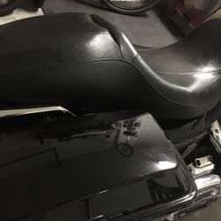 Harley Davidson Touring Seat 08 And Later 