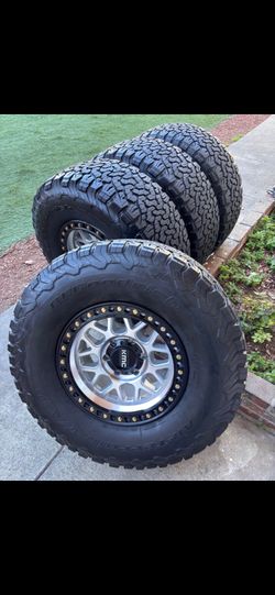New KMC rims on 315/70/17 tires wheels new used tires