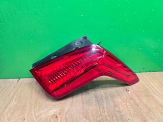 Xt5 2017 2018 2019 taillight