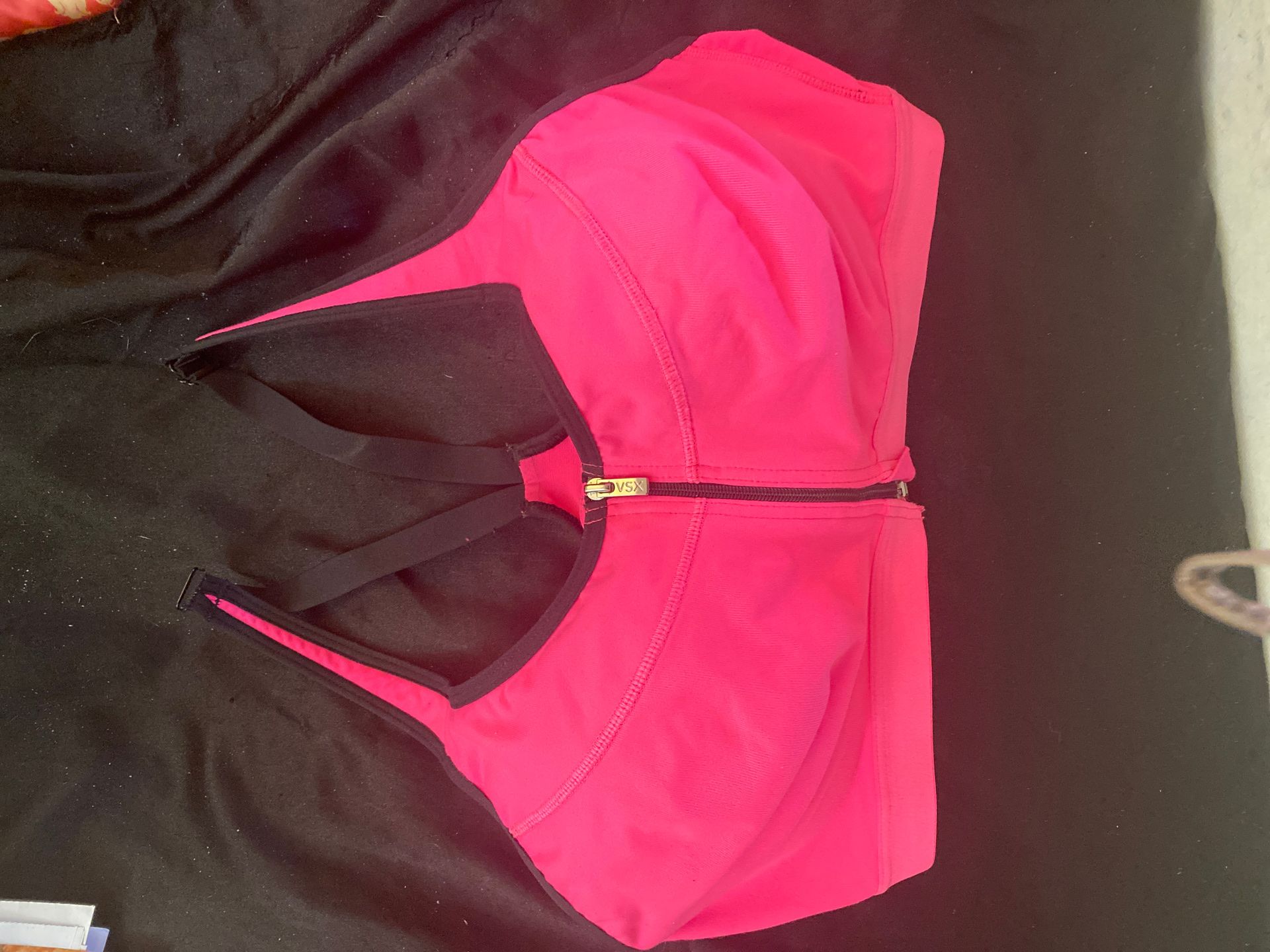 Victoria’s Secret Max support front close sports bra