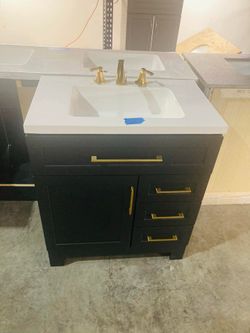 30in Bathroom Vanity with Top and Faucet