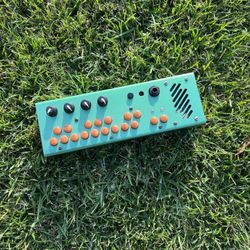 Critter And Guitarri Pocket Piano