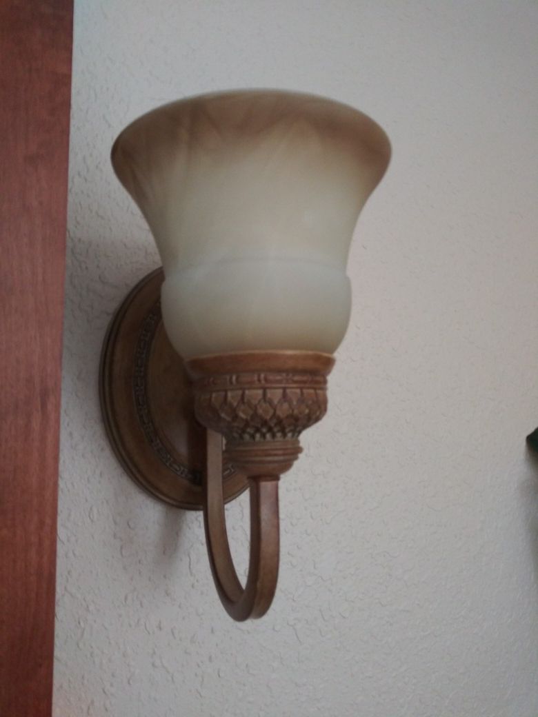 4 wall sconces