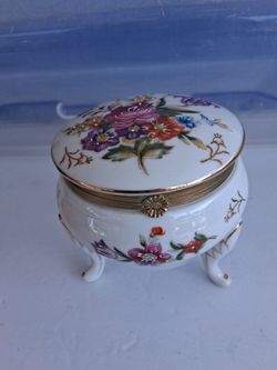 Footed Trinket Box