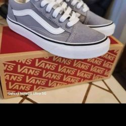 Boys Vans Worn Once Size 3 . 25 Bucks