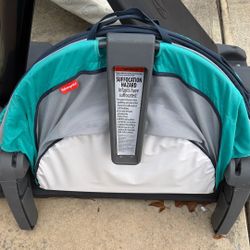 Fisher-Price Portable Bassinet And On The Go, Baby Dome