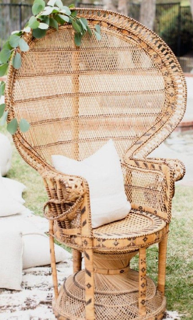 BOHO PEACOCK CHAIR .