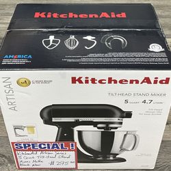 KitchenAid Artisan Series 5 Quart Tilt-Head Stand Mixer Matte Black New 