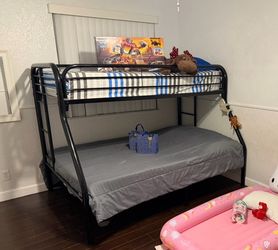 Bunk bed